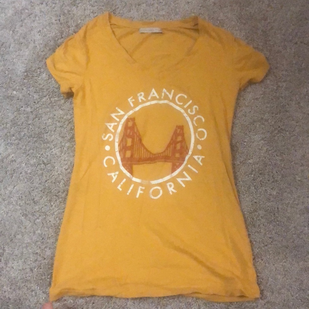 Yellow San Francisco V-neck💛🧡